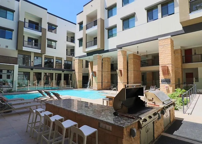 Summer Patio Pool View Kierland Walk Apartment Scottsdale